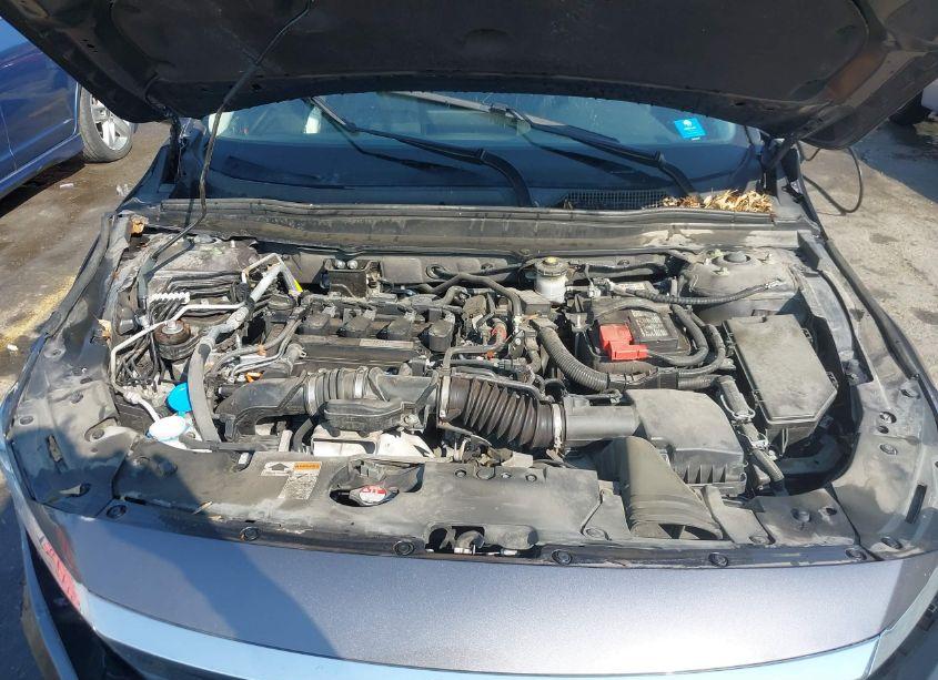 Photo 10 of 2019 Honda Accord EX (VIN 1HGCV1F44KA101877)