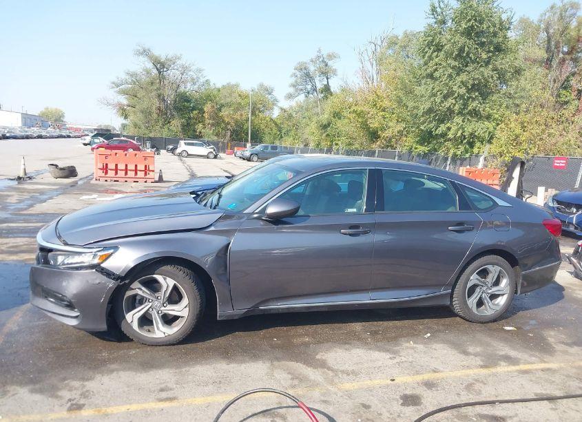 Photo 14 of 2019 Honda Accord EX (VIN 1HGCV1F44KA101877)