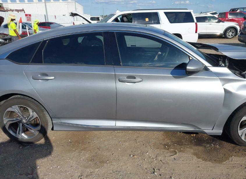 Photo 13 of 2018 Honda Accord EX (VIN 1HGCV1F45JA255237)