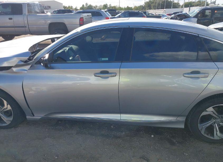 Photo 14 of 2018 Honda Accord EX (VIN 1HGCV1F45JA255237)