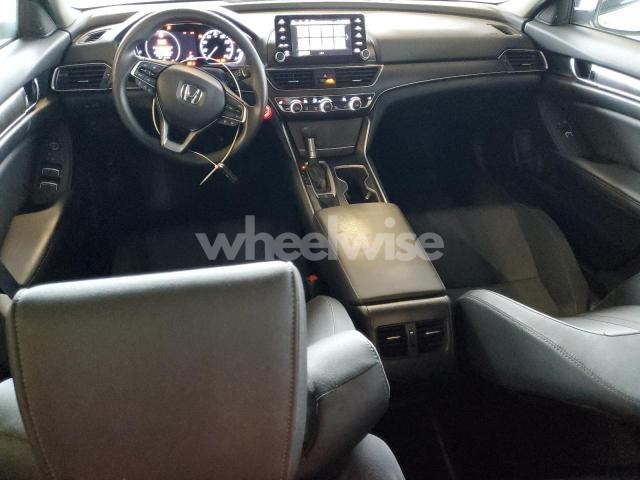 Photo 4 of 2018 HONDA ACCORD EX (VIN 1HGCV1F45JA255285)