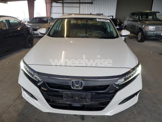 Photo 8 of 2018 HONDA ACCORD EX (VIN 1HGCV1F45JA255285)