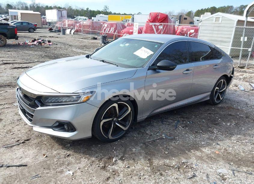 Photo 2 of 2022 Honda Accord SPORT SE (VIN 1HGCV1F45NA009956)