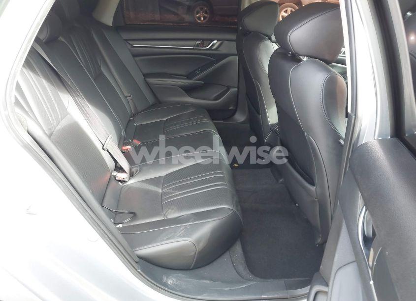 Photo 8 of 2022 Honda Accord SPORT SE (VIN 1HGCV1F45NA009956)