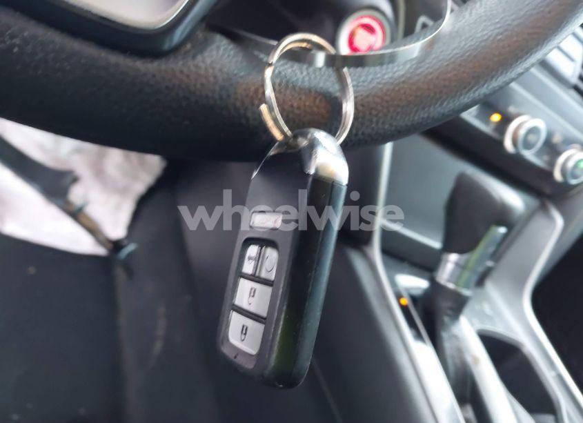 Photo 11 of 2018 Honda Accord EX (VIN 1HGCV1F46JA010186)