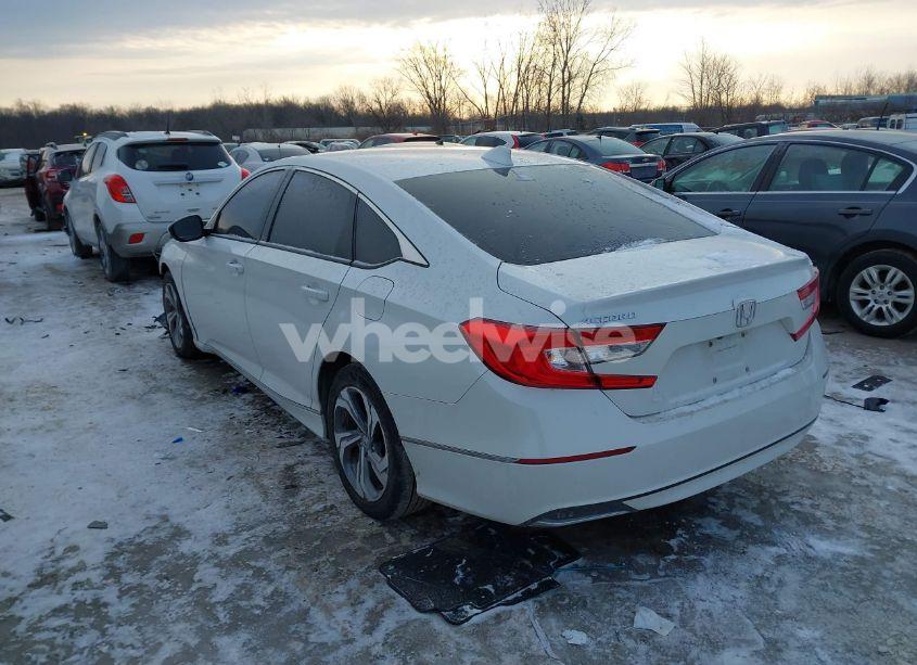 Photo 3 of 2018 Honda Accord EX (VIN 1HGCV1F46JA010186)