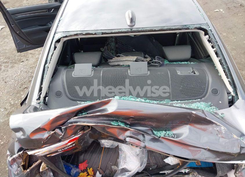 Photo 17 of 2018 Honda Accord EX (VIN 1HGCV1F46JA024444)