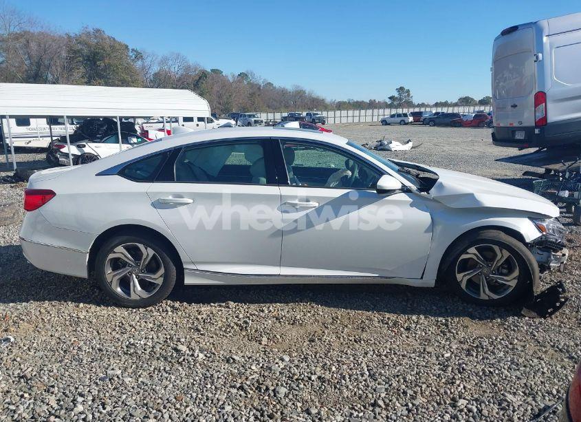 Photo 13 of 2018 Honda Accord EX (VIN 1HGCV1F46JA126519)