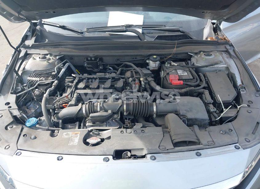 Photo 10 of 2018 Honda Accord EX (VIN 1HGCV1F46JA126911)