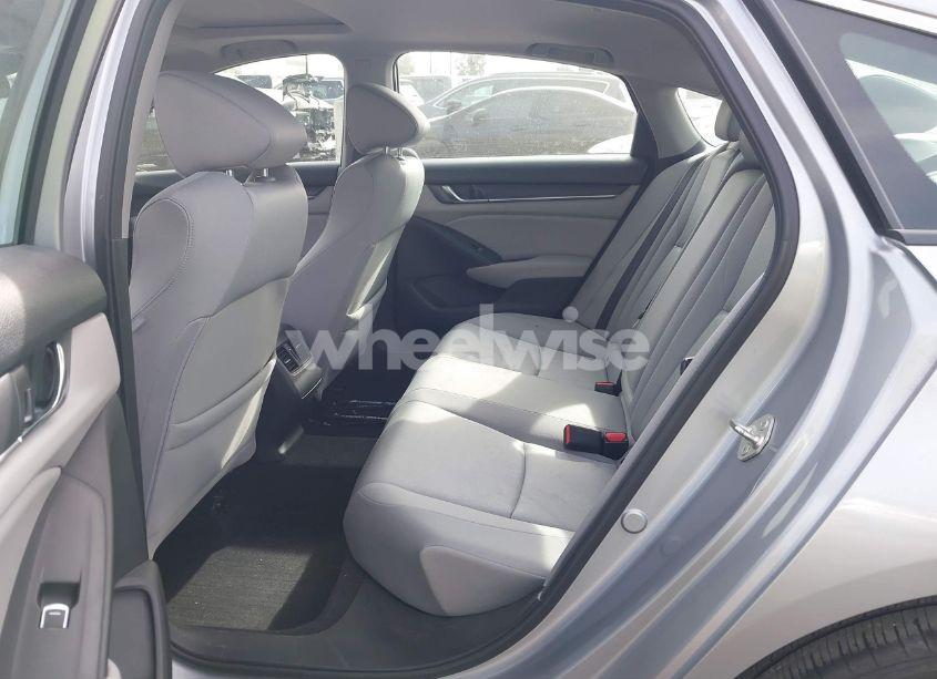 Photo 8 of 2018 Honda Accord EX (VIN 1HGCV1F46JA126911)