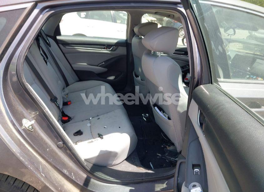 Photo 8 of 2018 Honda Accord EX (VIN 1HGCV1F46JA138928)