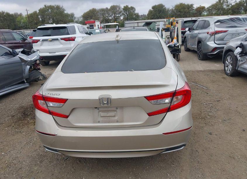 Photo 16 of 2018 Honda Accord EX (VIN 1HGCV1F46JA165773)