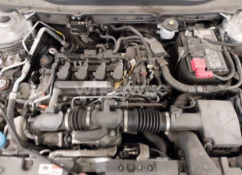 Photo 10 of 2018 Honda Accord EX (VIN 1HGCV1F46JA220710)