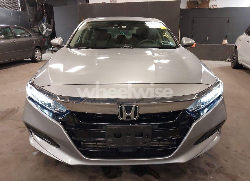 Photo 12 of 2018 Honda Accord EX (VIN 1HGCV1F46JA220710)