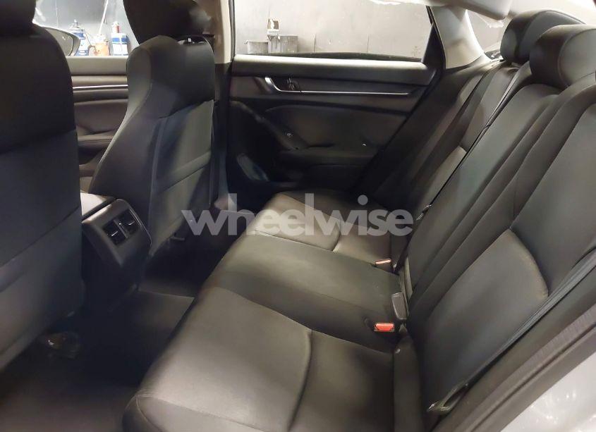 Photo 8 of 2018 Honda Accord EX (VIN 1HGCV1F46JA220710)
