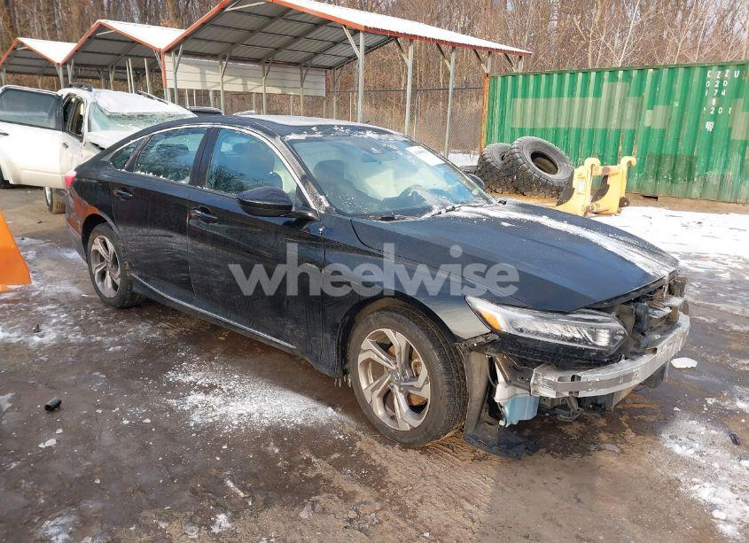 2018 Honda Accord EX (VIN 1HGCV1F46JA225521) main photo