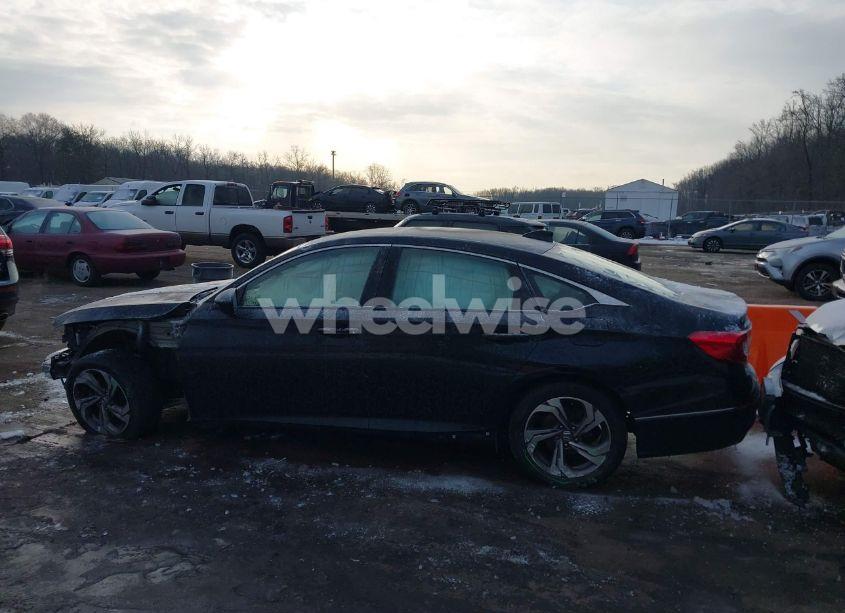 Photo 14 of 2018 Honda Accord EX (VIN 1HGCV1F46JA225521)