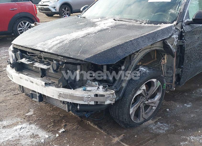 Photo 6 of 2018 Honda Accord EX (VIN 1HGCV1F46JA225521)