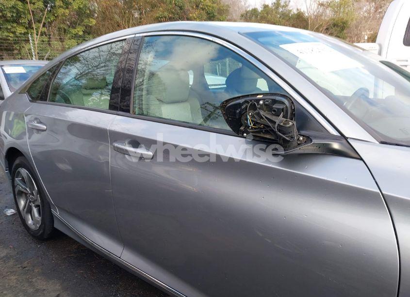 Photo 13 of 2018 Honda Accord EX (VIN 1HGCV1F46JA253531)