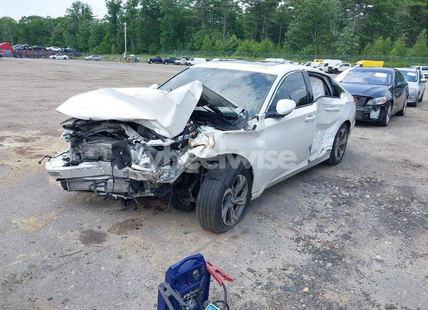 Photo 2 of 2018 Honda Accord EX (VIN 1HGCV1F46JA257496)