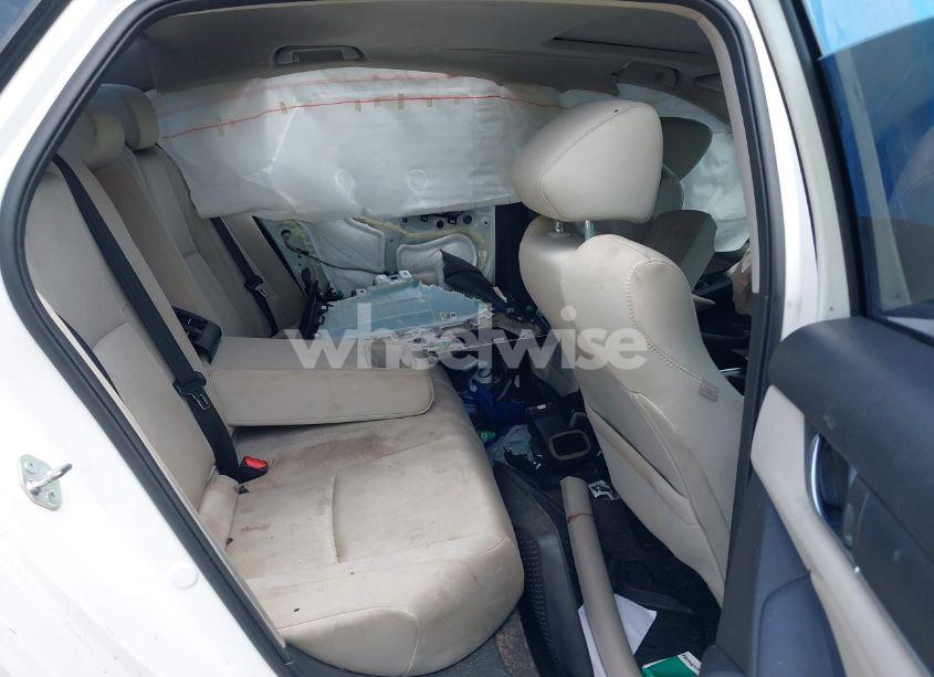 Photo 8 of 2018 Honda Accord EX (VIN 1HGCV1F46JA257496)