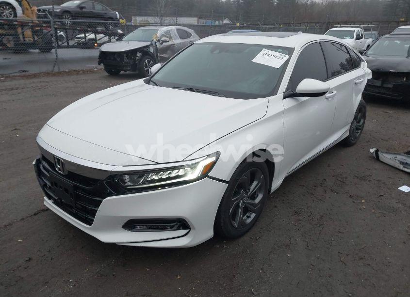 Photo 2 of 2019 Honda Accord EX (VIN 1HGCV1F46KA086704)