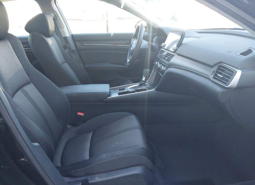 Photo 5 of 2020 Honda Accord EX (VIN 1HGCV1F46LA037312)