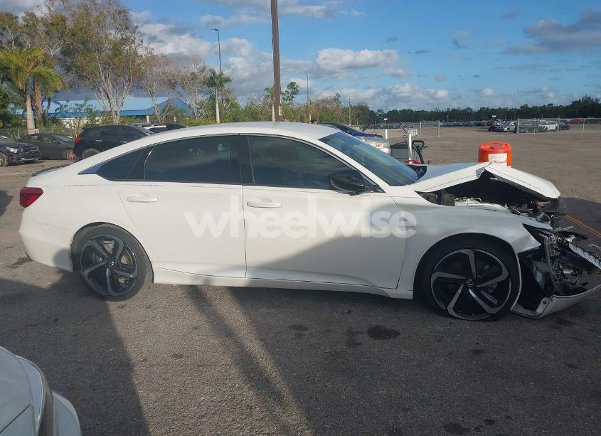 Photo 13 of 2022 Honda Accord SPORT SE (VIN 1HGCV1F46NA047079)