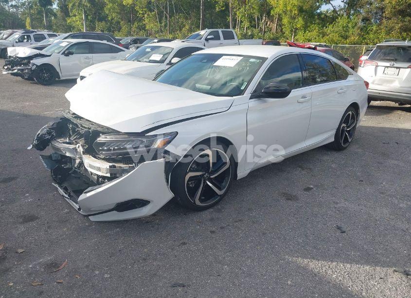 Photo 2 of 2022 Honda Accord SPORT SE (VIN 1HGCV1F46NA047079)