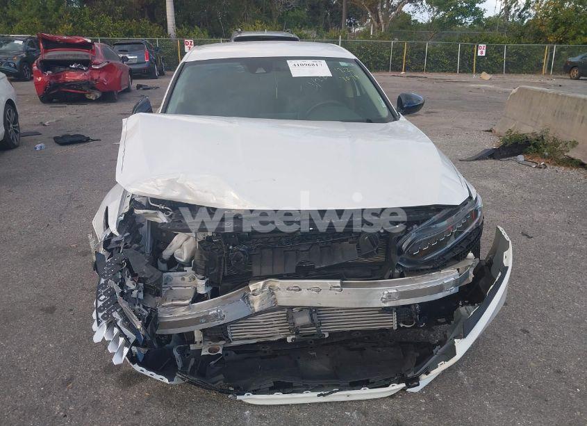 Photo 6 of 2022 Honda Accord SPORT SE (VIN 1HGCV1F46NA047079)
