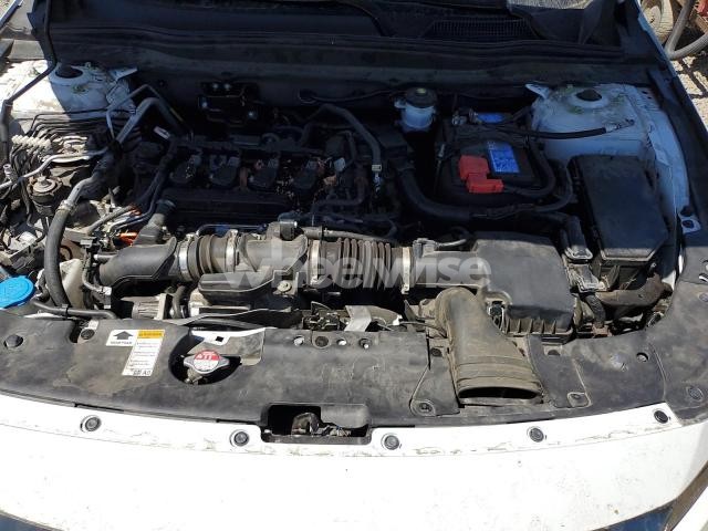 Photo 4 of 2022 HONDA ACCORD SPORT SE (VIN 1HGCV1F46NA113260)