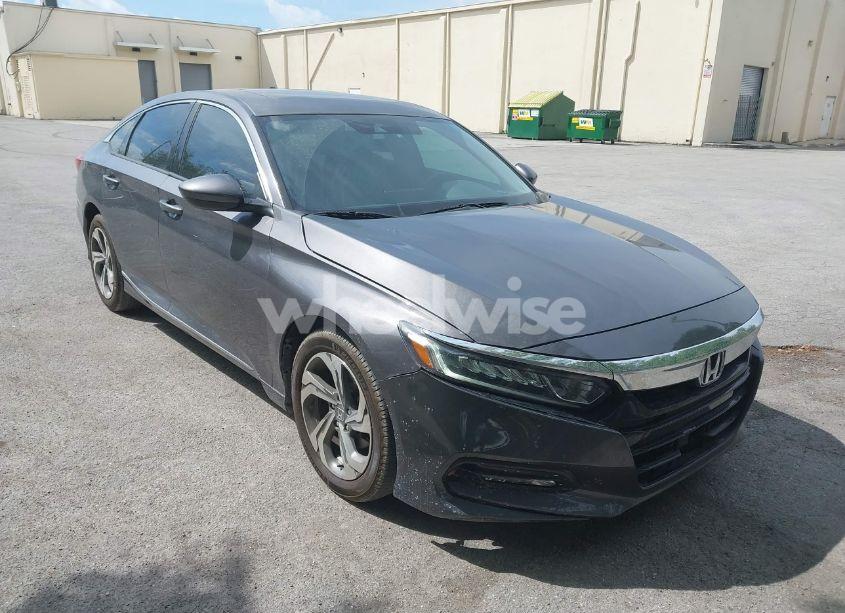 2018 Honda Accord EX (VIN 1HGCV1F47JA083910) main photo
