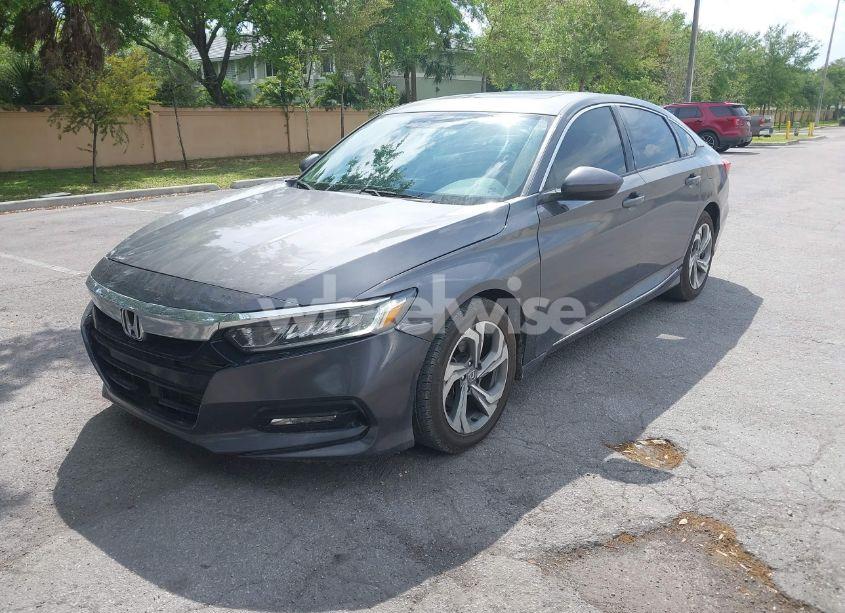 Photo 2 of 2018 Honda Accord EX (VIN 1HGCV1F47JA083910)