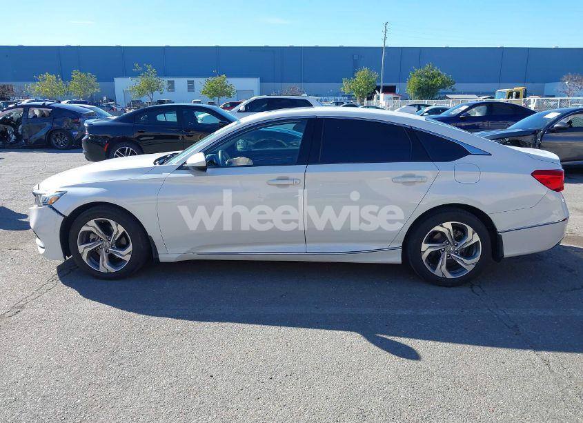 Photo 15 of 2018 Honda Accord EX (VIN 1HGCV1F47JA086984)