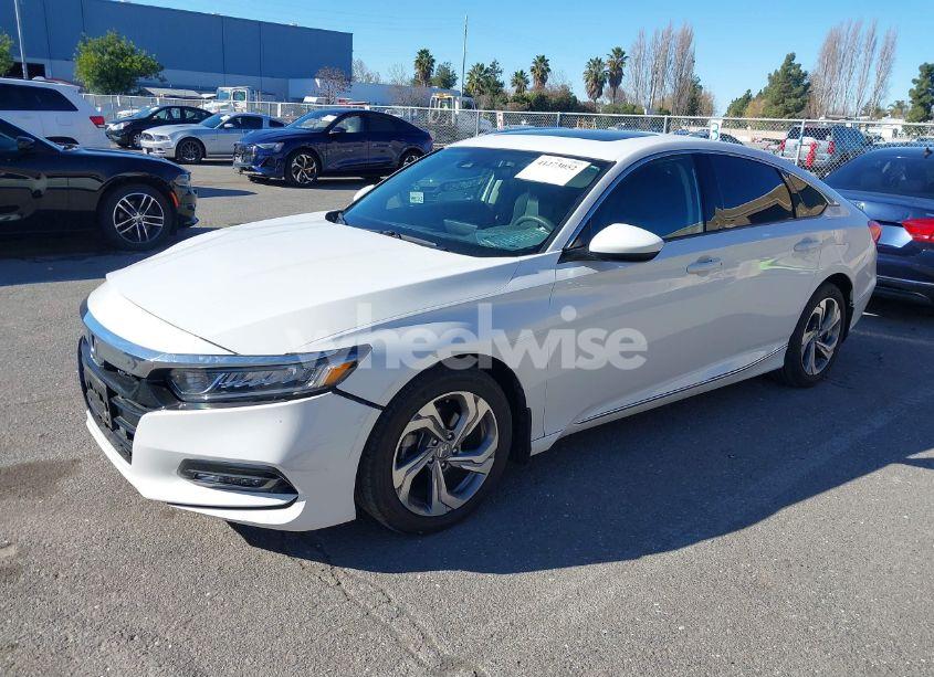 Photo 2 of 2018 Honda Accord EX (VIN 1HGCV1F47JA086984)