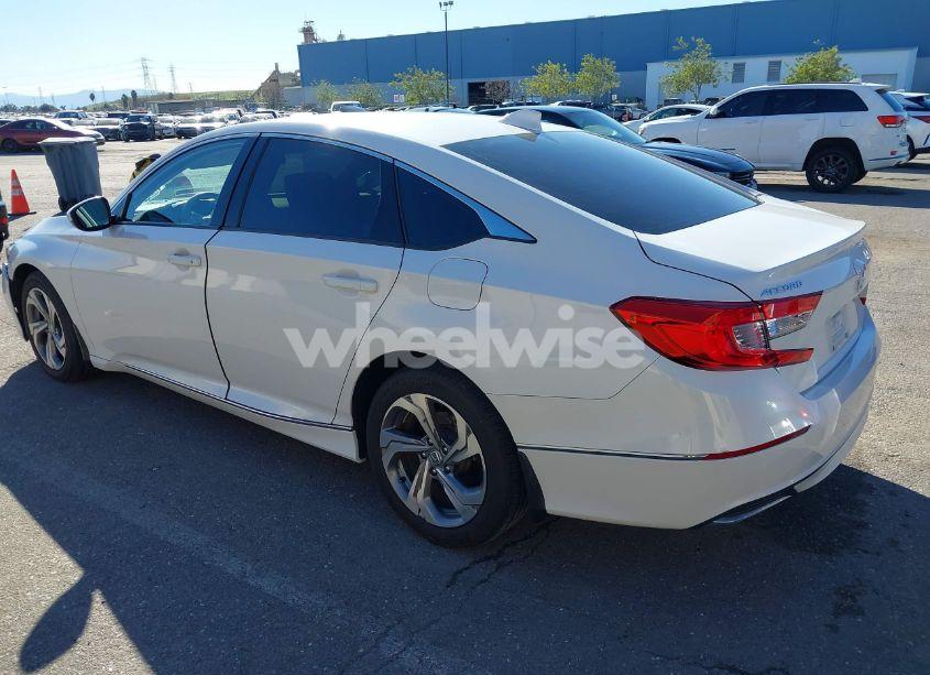 Photo 3 of 2018 Honda Accord EX (VIN 1HGCV1F47JA086984)