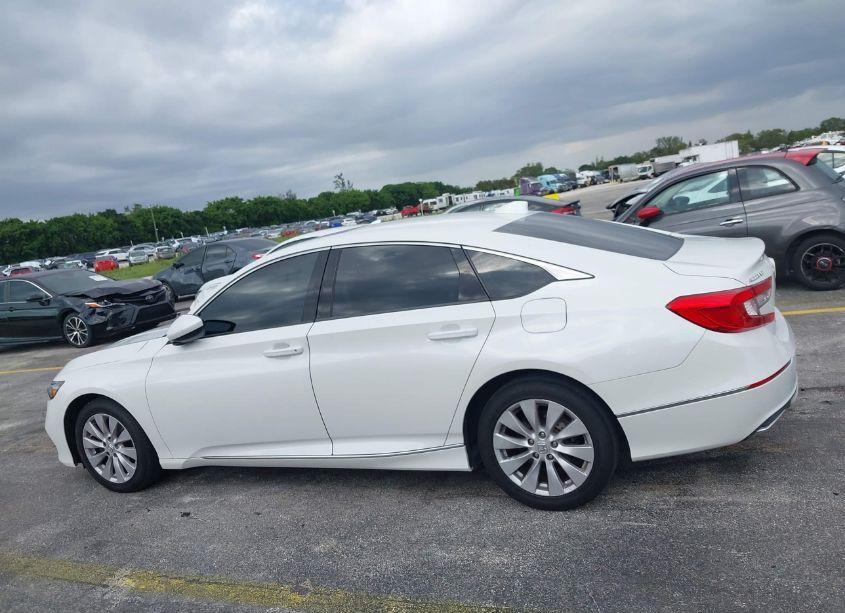 Photo 14 of 2018 Honda Accord EX (VIN 1HGCV1F47JA096382)