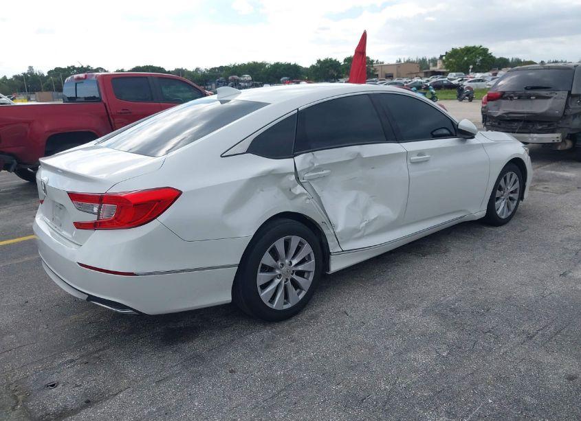 Photo 4 of 2018 Honda Accord EX (VIN 1HGCV1F47JA096382)