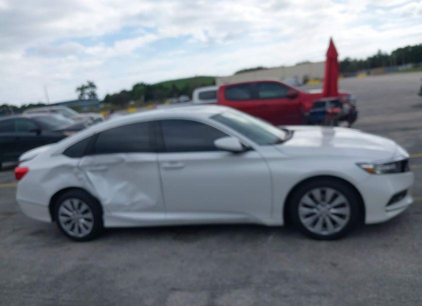 Photo 6 of 2018 Honda Accord EX (VIN 1HGCV1F47JA096382)