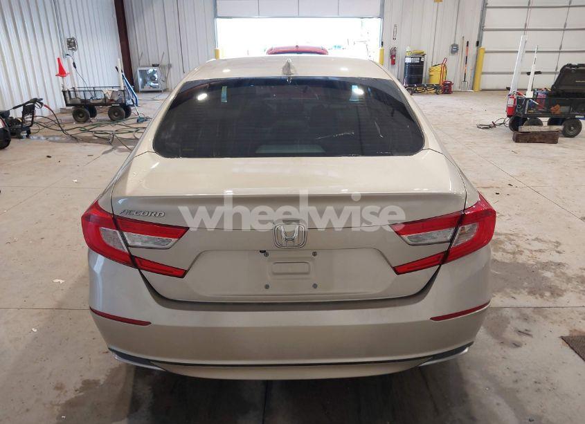 Photo 16 of 2018 Honda Accord EX (VIN 1HGCV1F47JA133995)