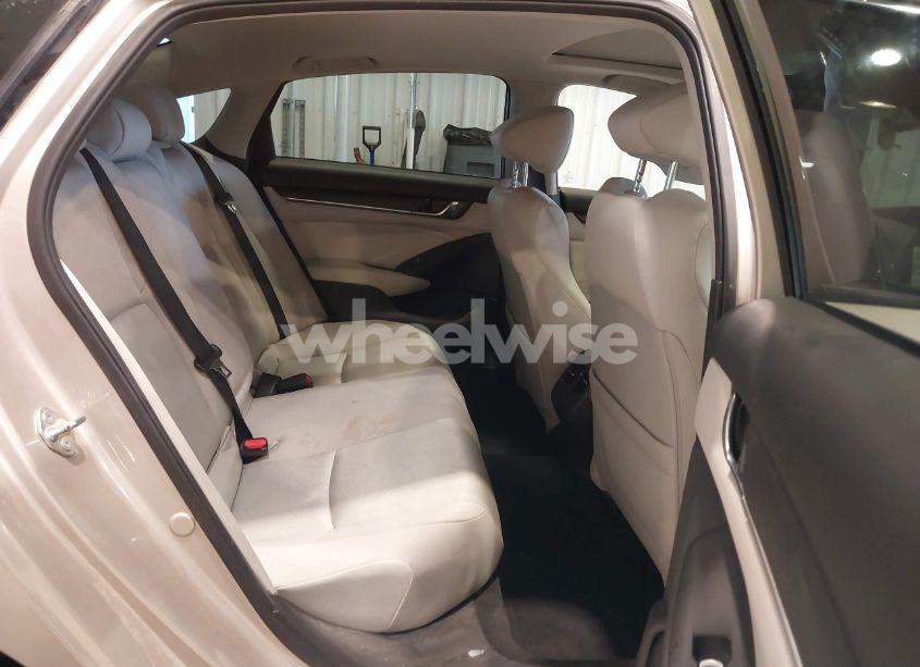 Photo 8 of 2018 Honda Accord EX (VIN 1HGCV1F47JA133995)