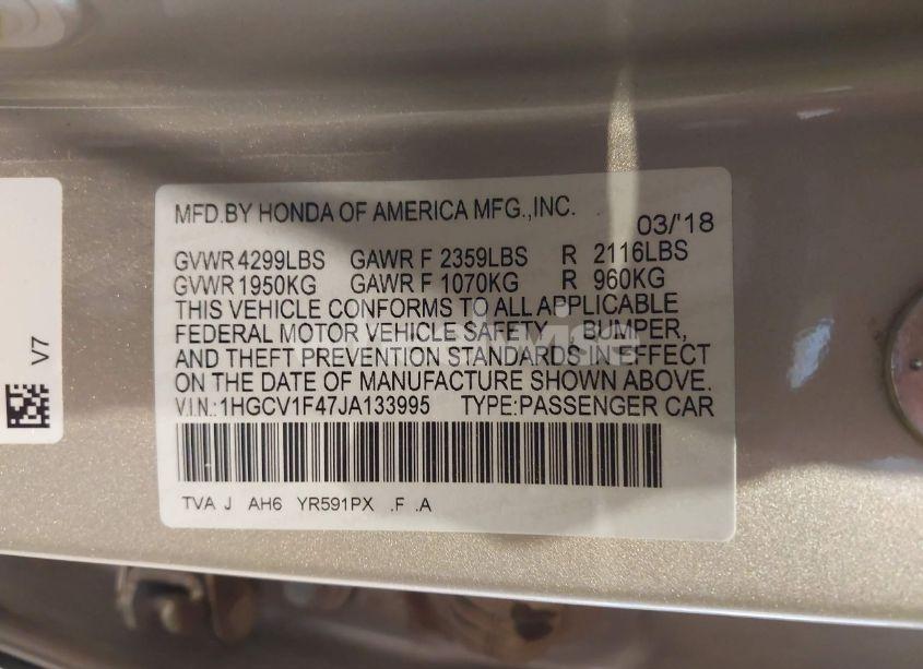 Photo 9 of 2018 Honda Accord EX (VIN 1HGCV1F47JA133995)