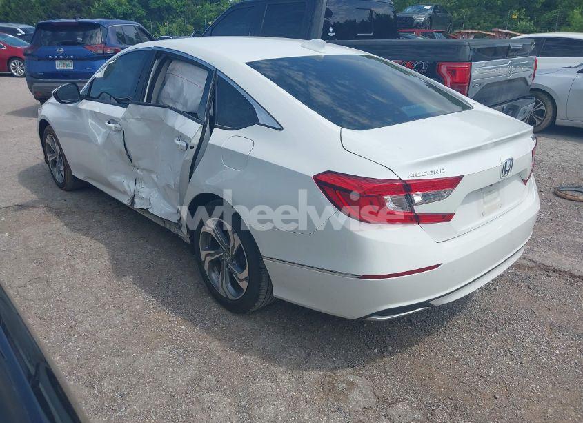 Photo 3 of 2018 Honda Accord EX (VIN 1HGCV1F47JA145581)