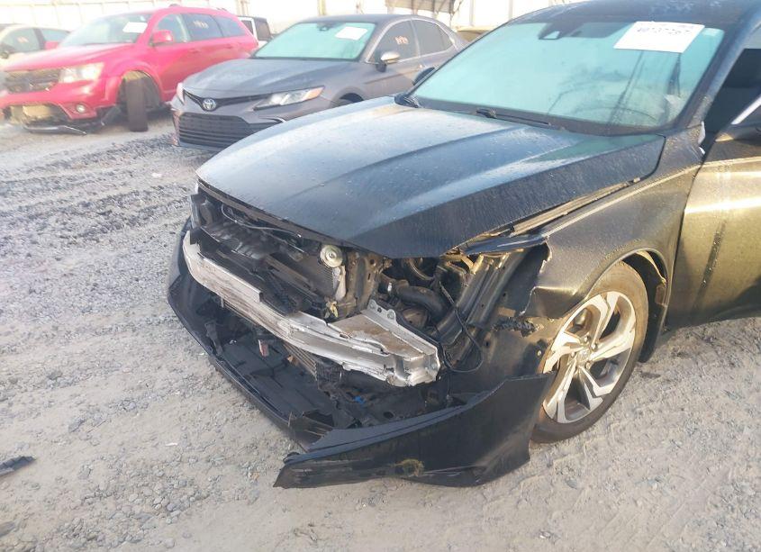 Photo 6 of 2018 Honda Accord EX (VIN 1HGCV1F47JA199947)