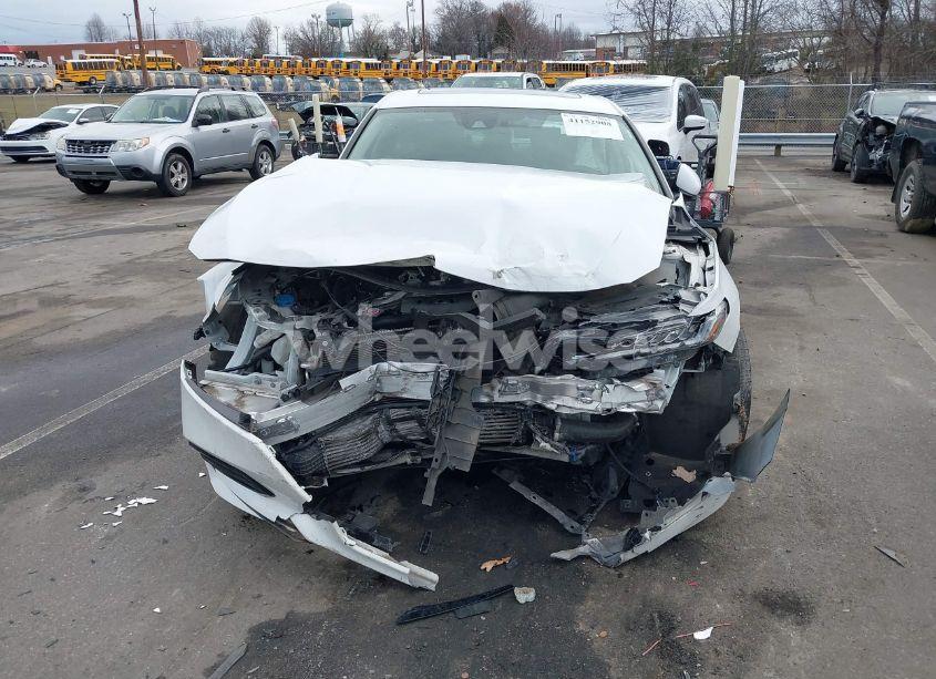 Photo 6 of 2019 Honda Accord EX (VIN 1HGCV1F47KA086713)