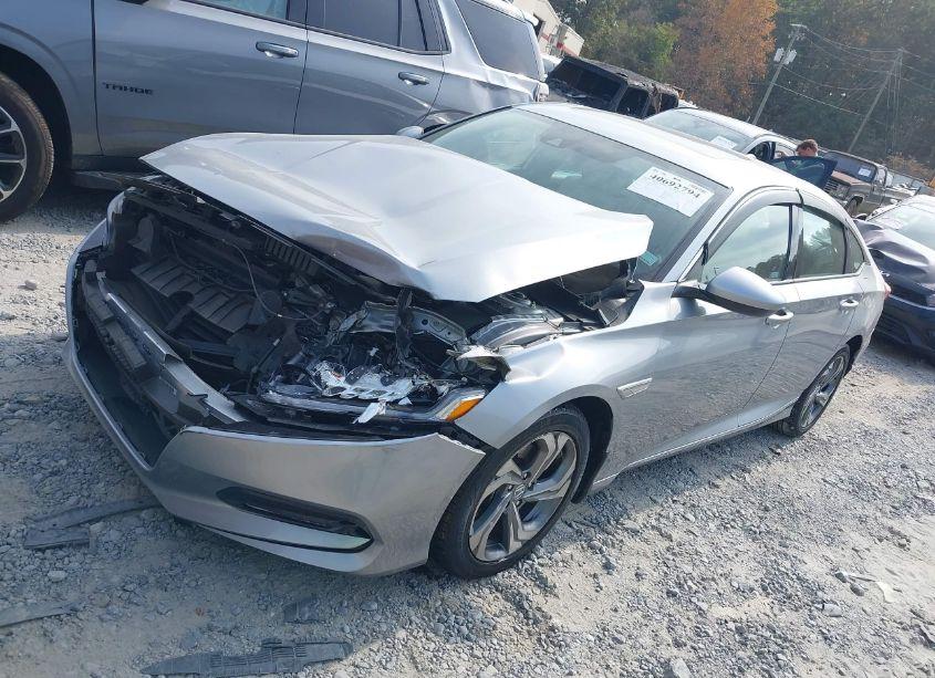 Photo 2 of 2019 Honda Accord EX (VIN 1HGCV1F47KA105986)