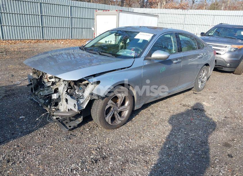 Photo 2 of 2019 Honda Accord EX (VIN 1HGCV1F47KA112789)
