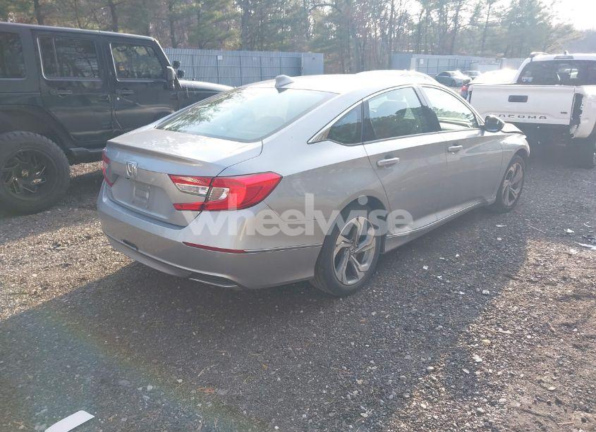 Photo 4 of 2019 Honda Accord EX (VIN 1HGCV1F47KA112789)