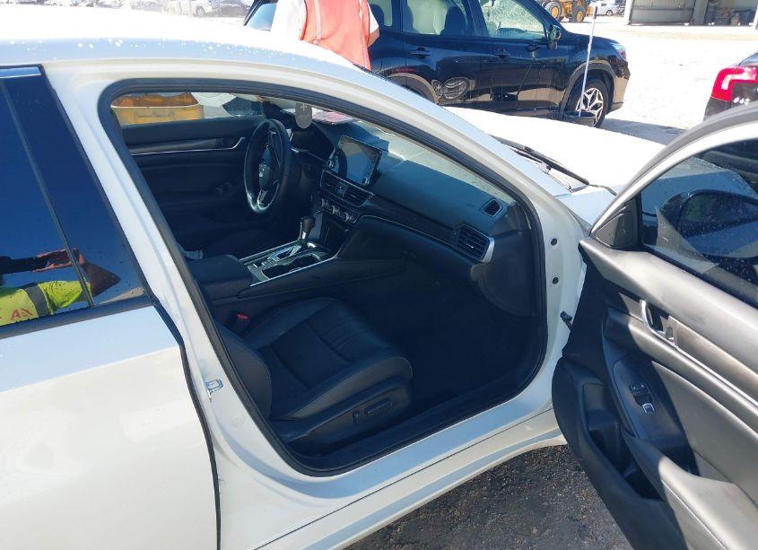 Photo 5 of 2022 Honda Accord SPORT SPECIAL EDITION (VIN 1HGCV1F47NA012874)