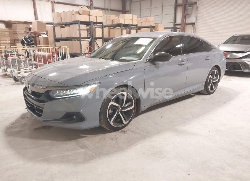 Photo 2 of 2022 Honda Accord SPORT SE (VIN 1HGCV1F47NA027259)